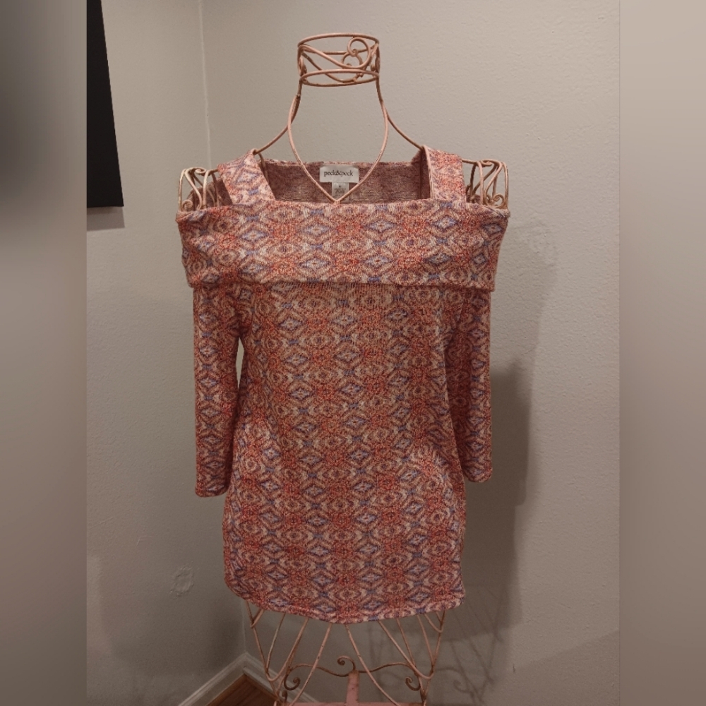 Peck And Peck - Women's Pink Cold Shoulder Top